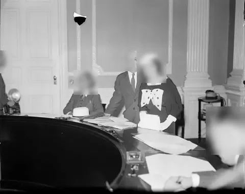 Charles and Rose Ponzi at his deportation hearing